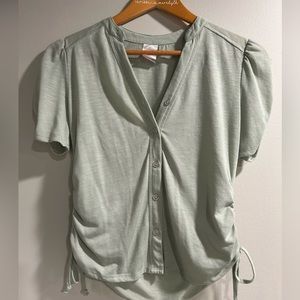No Boundaries, Sage green size S(3-5) shirt